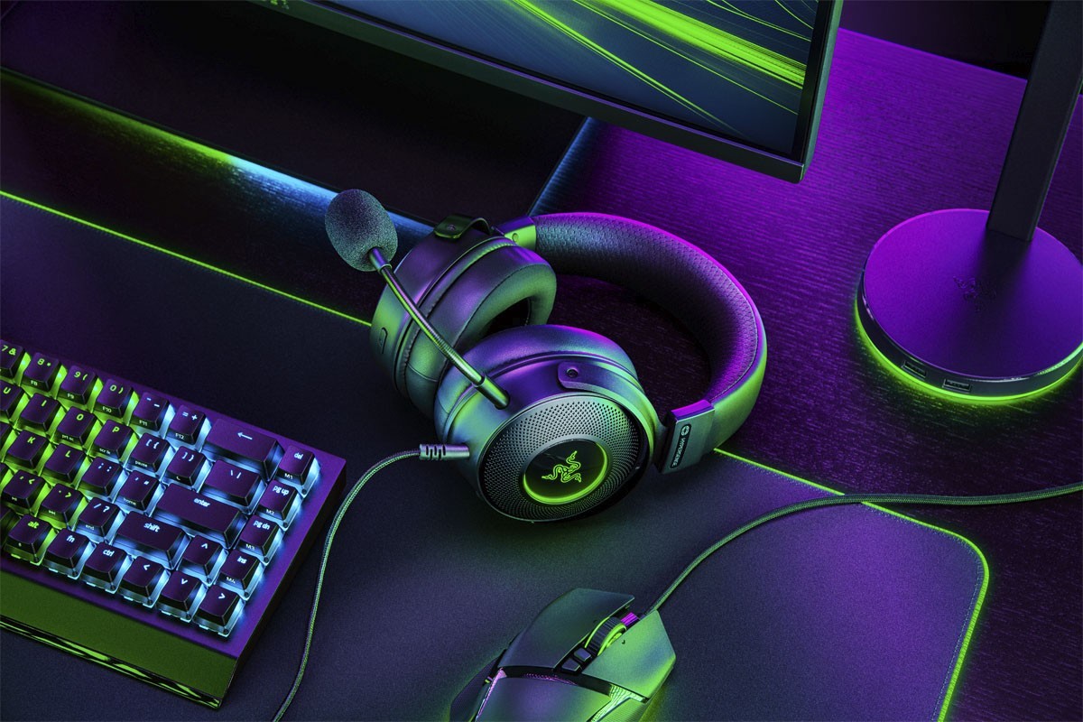 Razer KRAKEN V3 Hypersense - Haptic Feedback - 7.1 USB RGB Gaming Headset - THX Audio