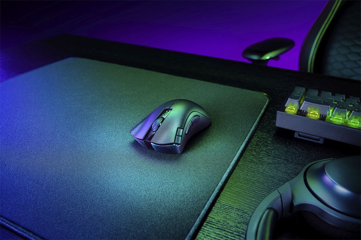 Razer DEATHADDER V2 X HYPERSPEED - Wireless & Bluetooth Gaming Optical Mouse