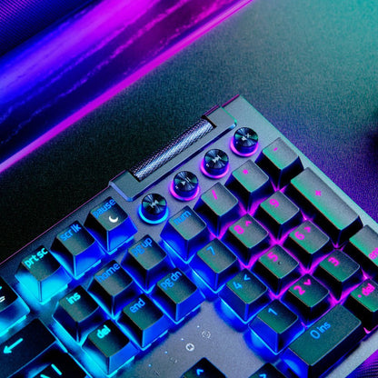 Razer BLACKWIDOW V4 PRO - Gaming Mechanical RGB Keyboard -  Green Clicky Switches - Macros