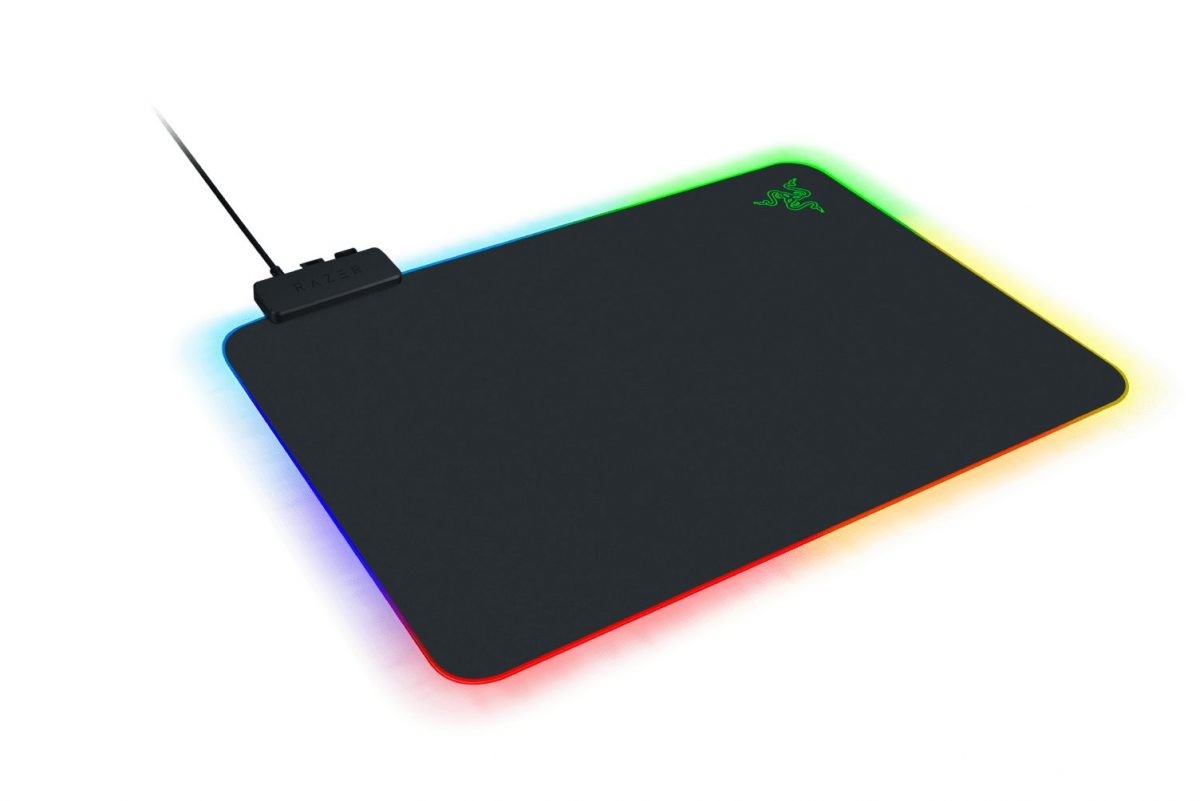 Razer FIREFLY V2 Chroma RGB Hard Gaming Mousepad