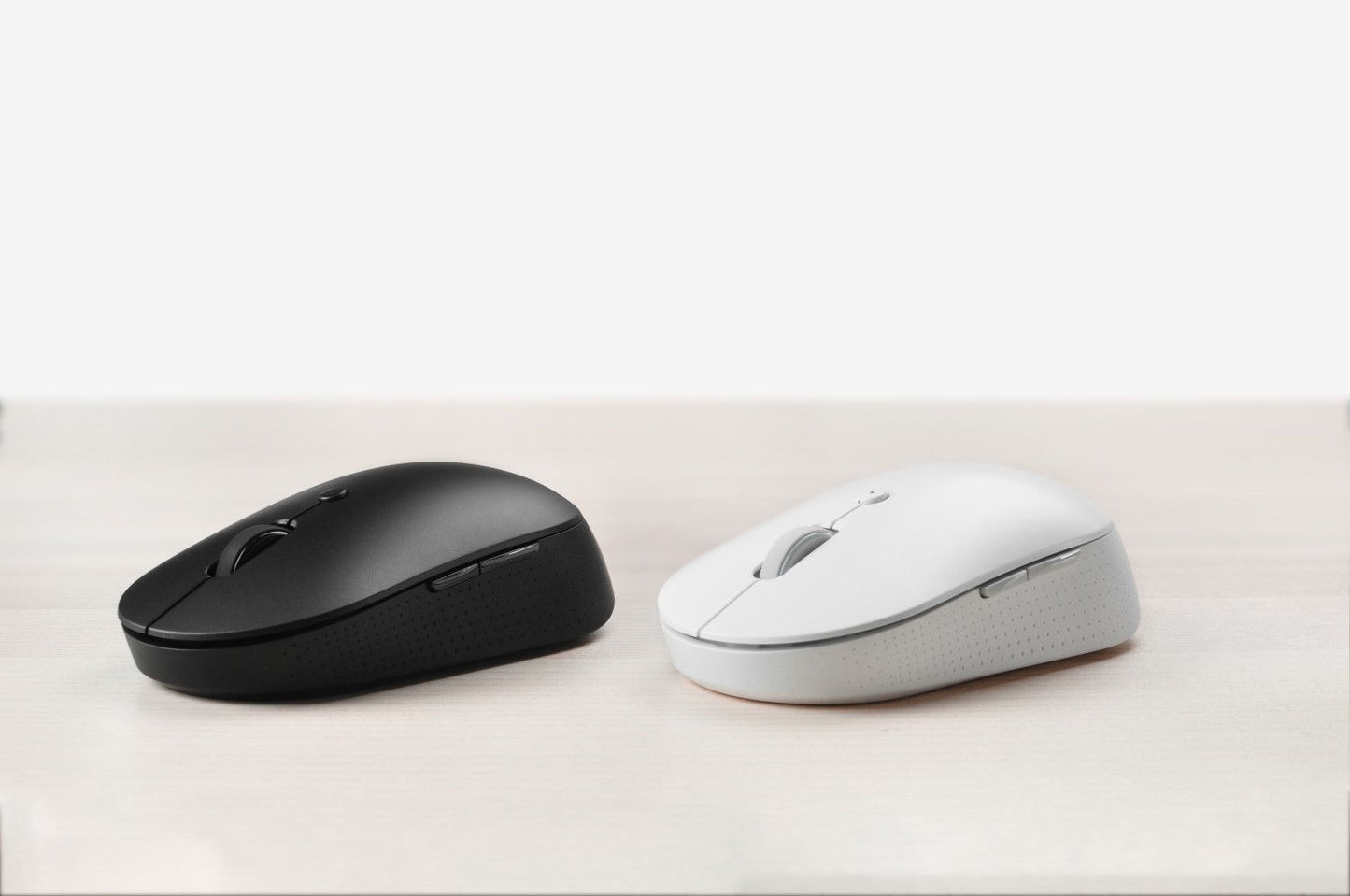 XIAOMI MI DUAL MODE WIRELESS MOUSE SILENT EDITION WHITE HLK4040GL